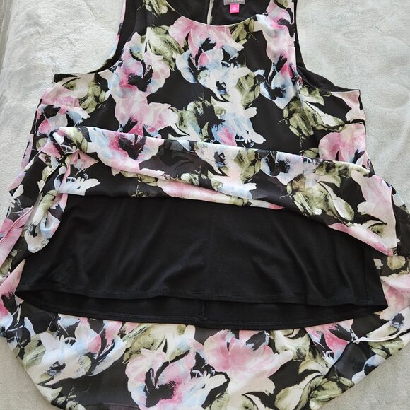 Women's - Vince Camuto top - Picture 4 of 6